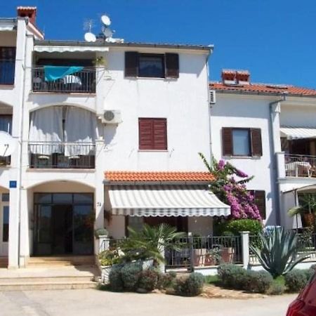 Olivia, Seaside Apartment In Medulin, Croatia ภายนอก รูปภาพ
